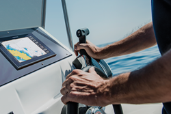 Chartplotter with built-in GPS helps keep you on course