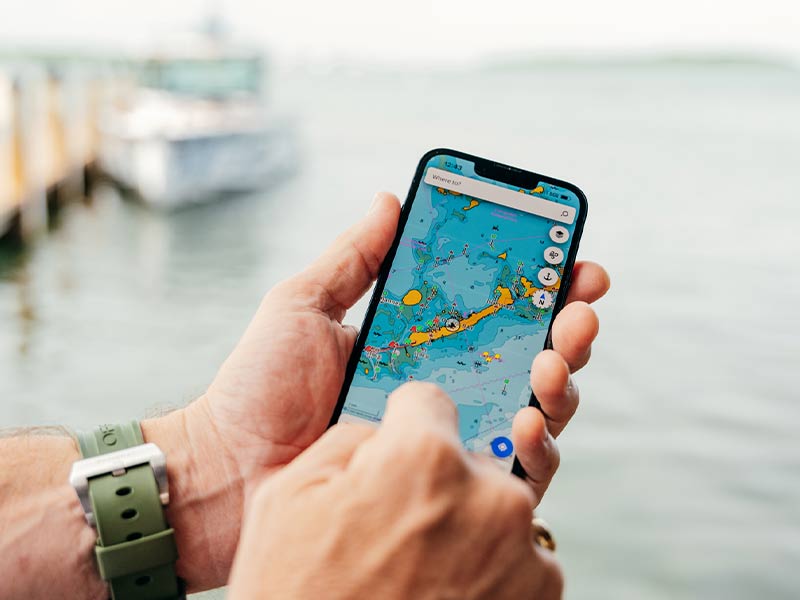 simrad-app.jpg