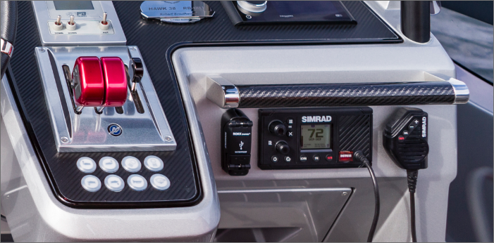 Marine AM / FM Radios - All the marine accessories and safety gear you  could want
